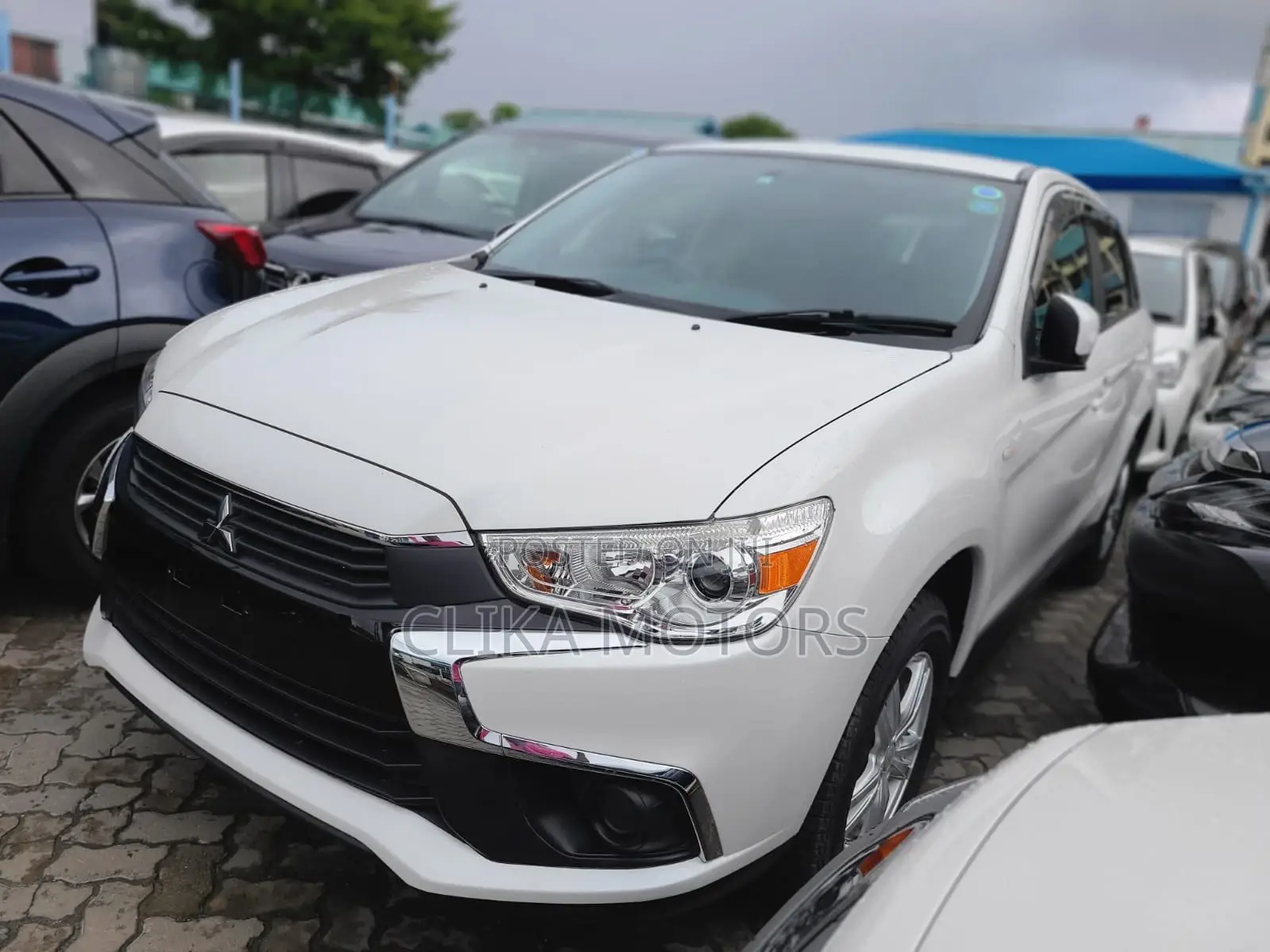 Mitsubishi RVR 2017 White