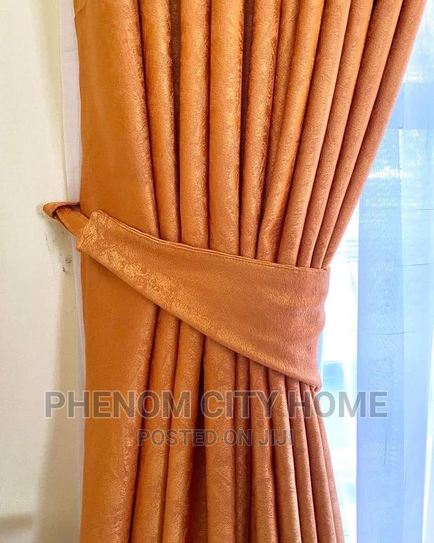Heavy Curtains - thumbnail 2