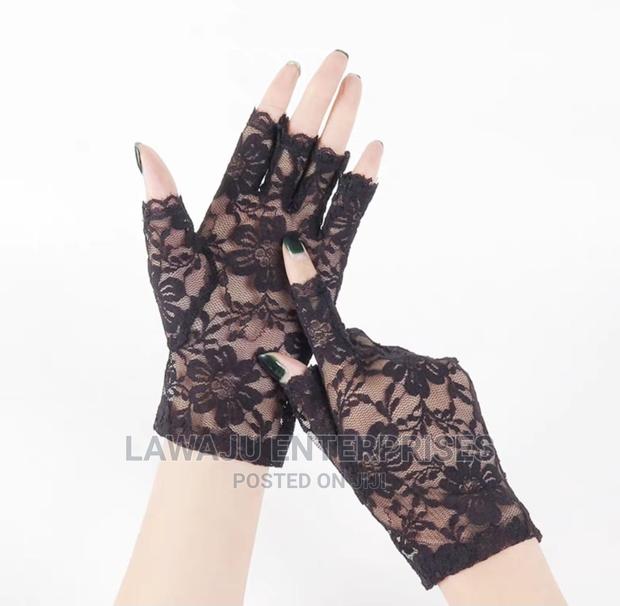 Mesh Fishnet Gloves - thumbnail 5