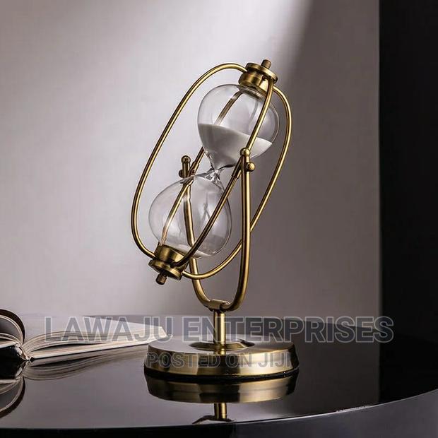 Creative Metal Hourglass Ornaments Decor - main view