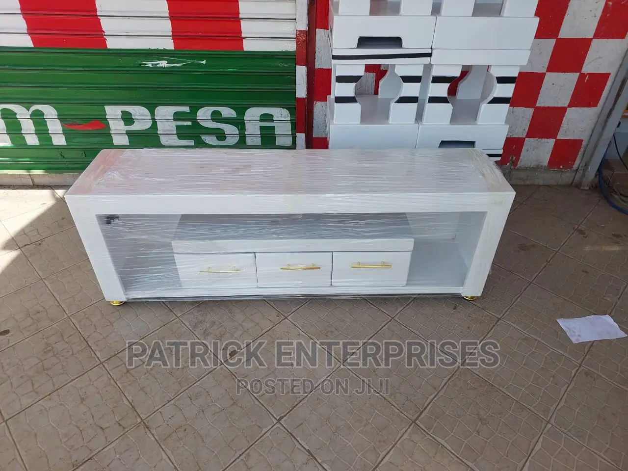 Morden Wooden TV Stand With LED Lights
