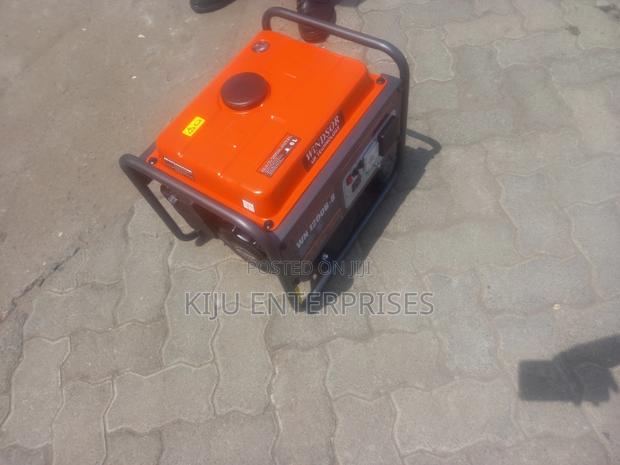 Generator WN 1200b-8 of 1 KVA - main view