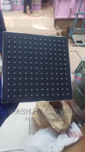 Ezuri 8" Shower Head - thumbnail 2