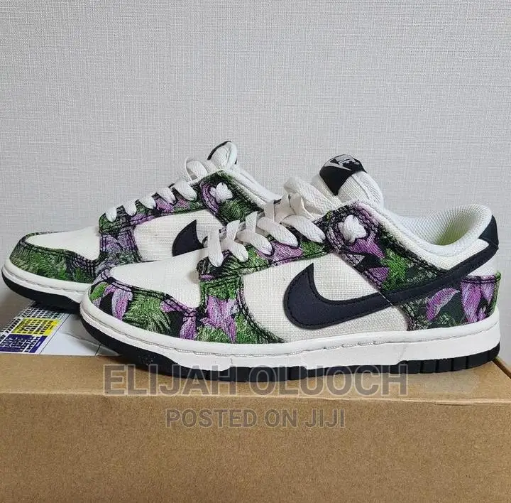 Nike SB Dunk Low "Floral Tapestry