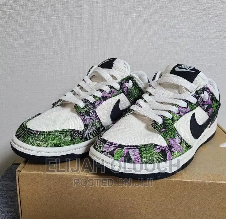 Nike SB Dunk Low "Floral Tapestry