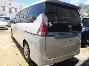Nissan Serena 2017 White
