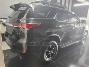 Toyota Fortuner 2016 Gray