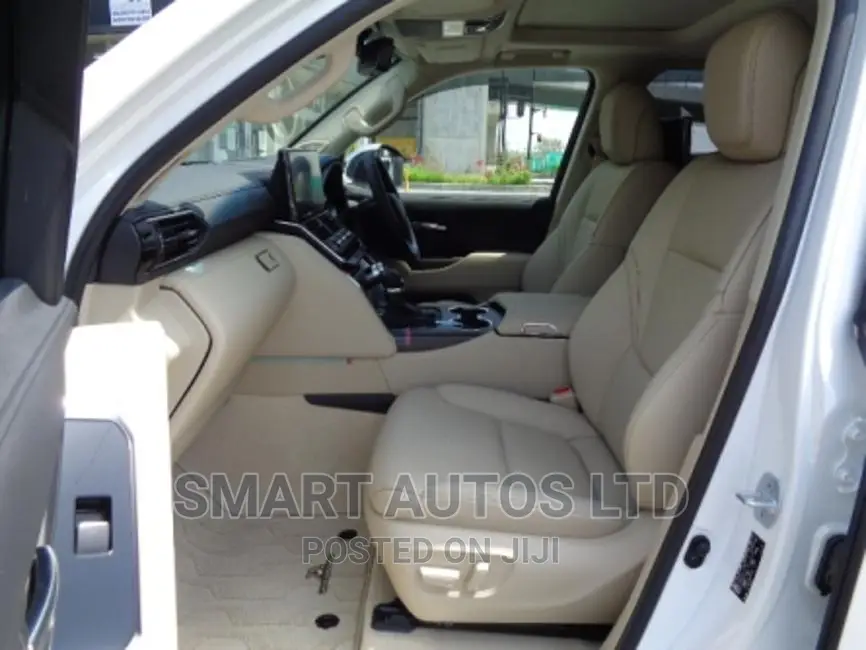 New Toyota Land Cruiser 2023 Pearl