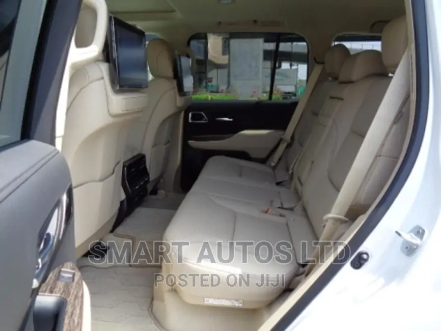 New Toyota Land Cruiser 2023 Pearl