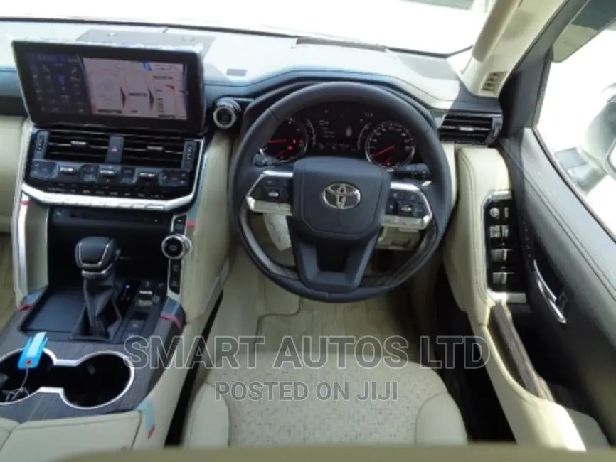 New Toyota Land Cruiser 2023 Pearl