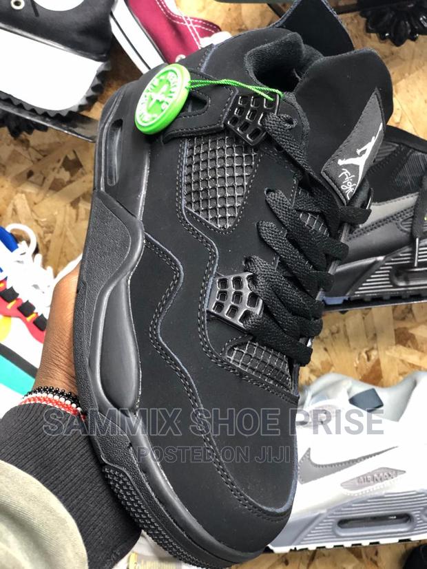 Jordan 4, Leather Black