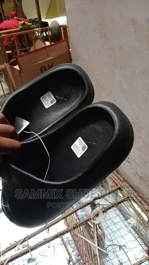 Yeezy Slides