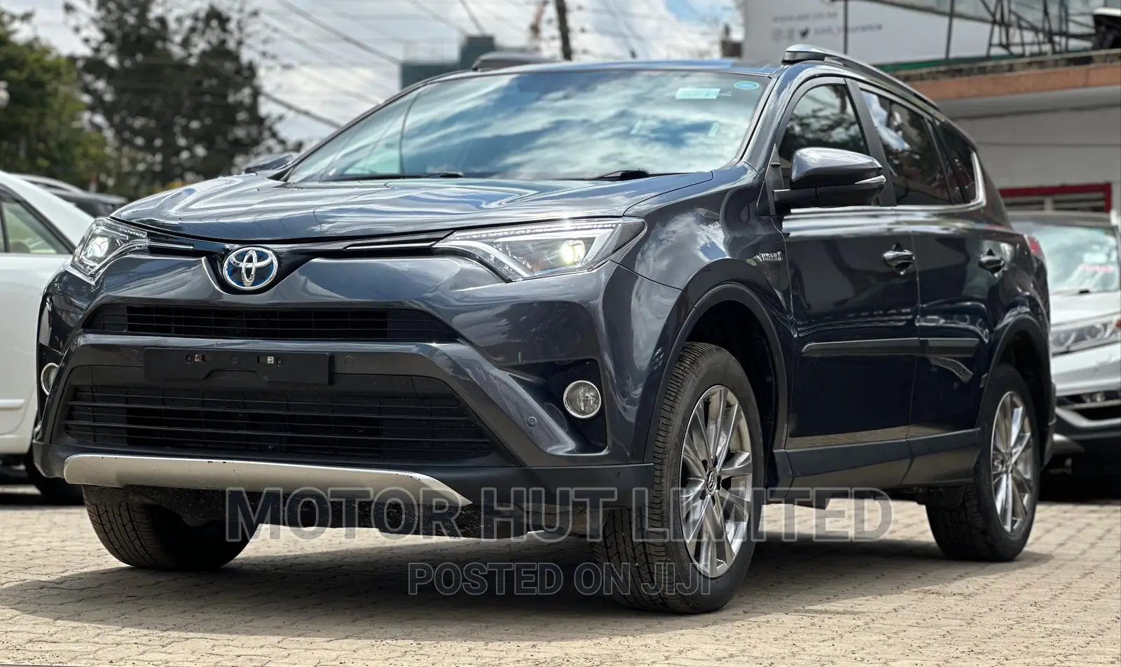 Toyota RAV4 XLE AWD (2.5L 4cyl 6A) 2017 Gray