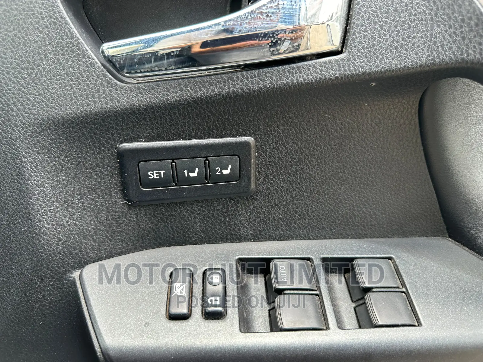 Toyota RAV4 XLE AWD (2.5L 4cyl 6A) 2017 Gray
