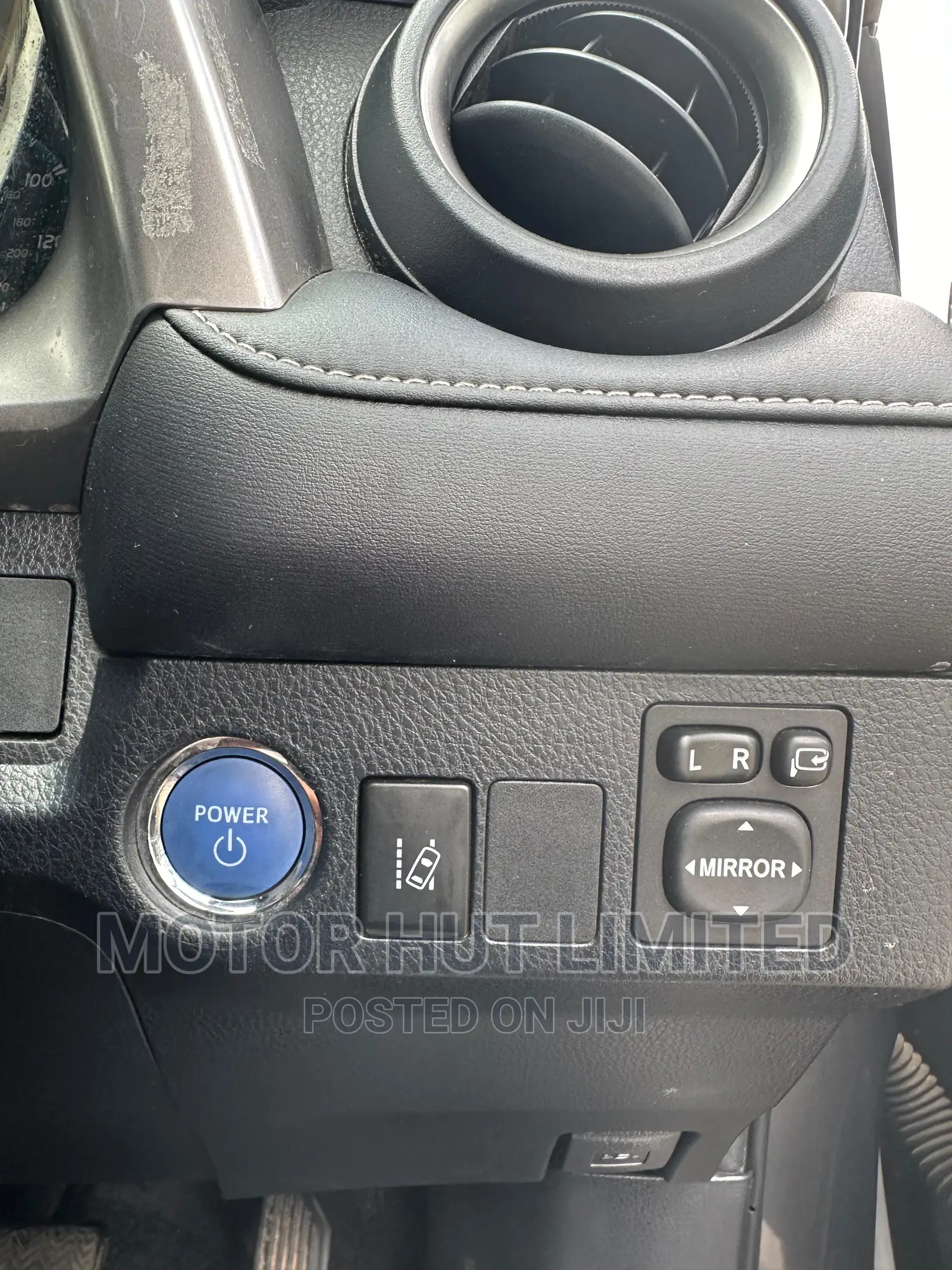 Toyota RAV4 XLE AWD (2.5L 4cyl 6A) 2017 Gray