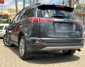 Toyota RAV4 XLE AWD (2.5L 4cyl 6A) 2017 Gray