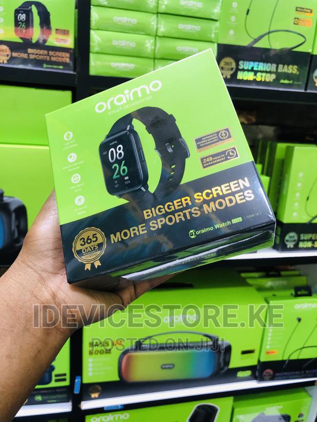 Oriamo Smart Watch - main view