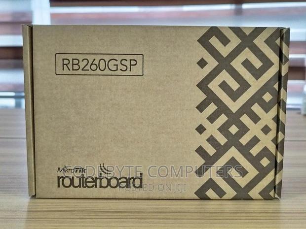 Mikrotik Rb260gsp (Css106-1g-4p-1s) - main view