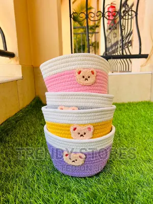 Handmade Bright-Colored Delicate Cotton Rope Sundries Basket