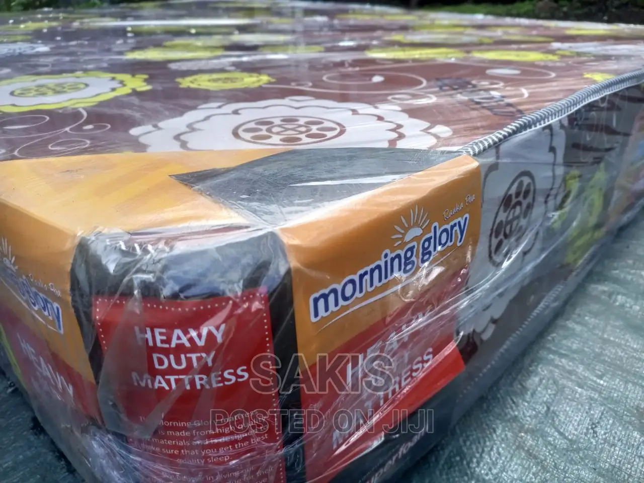 No App Required! 4 * 6, 8inch. High Density Mattresses.