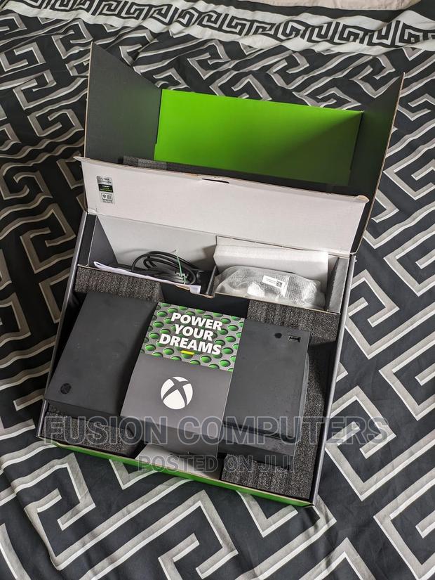 Microsoft Xbox Series X 1TB Gaming Console - thumbnail 4
