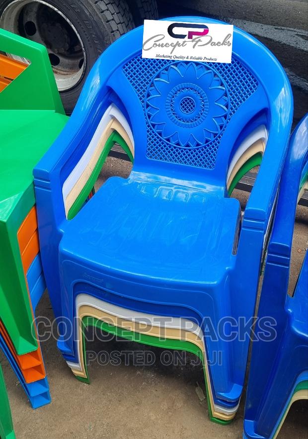 Kenpoly Plastic Chair. - thumbnail 4