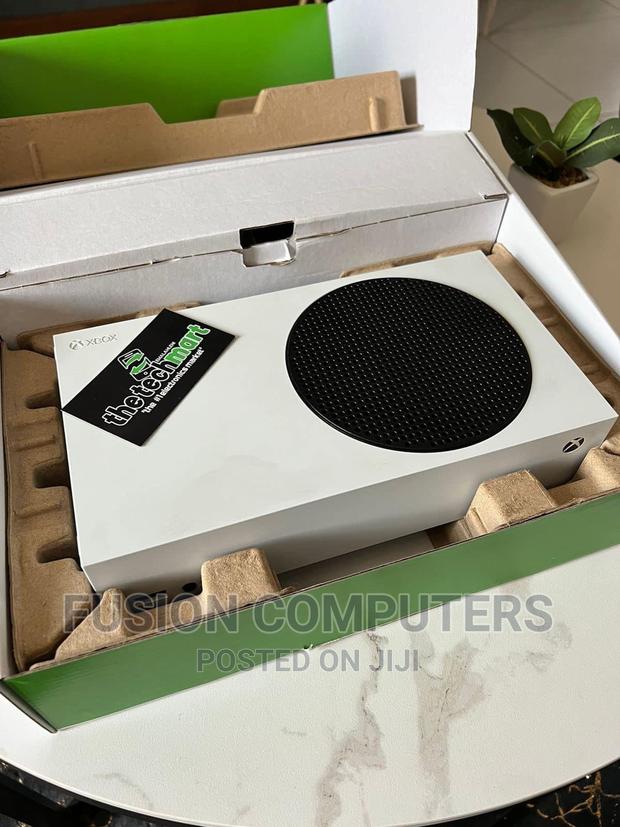 Xbox Series S - thumbnail 4