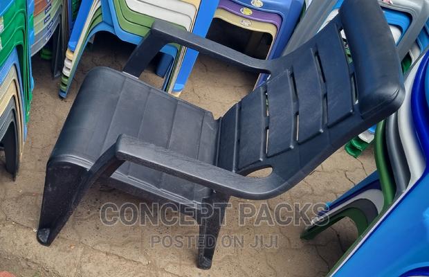 Styleseat Premium Plastic Chair - thumbnail 3