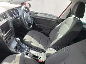 Volkswagen Golf 2016 Red