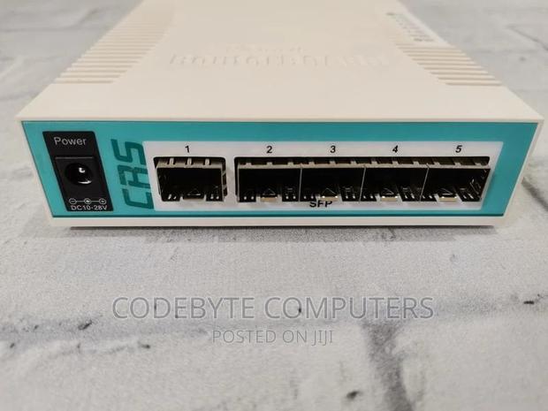 Mikrotik (CRS106-1C-5S) Desktop Smart Switch - main view