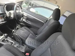 Mitsubishi Outlander 2016 White