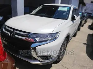 Mitsubishi Outlander 2016 White