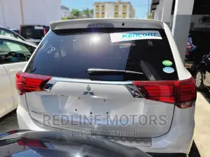 Mitsubishi Outlander 2016 White