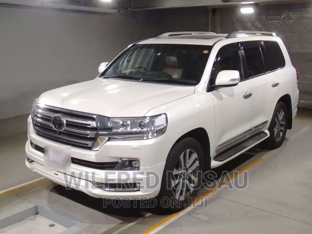 Toyota Land Cruiser 4.6 V8 ZX 2016 White