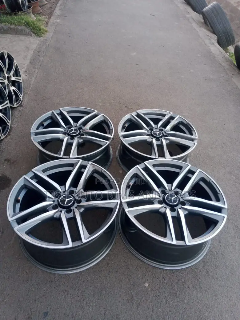 Staggered Grey 18 Inch Rims Set