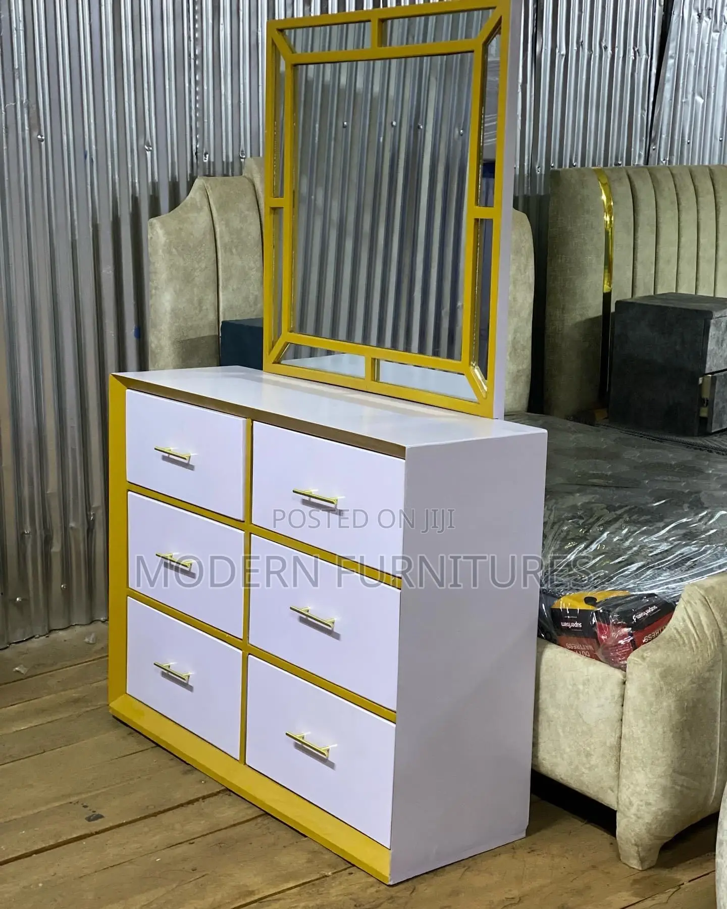 Modern Dressing Mirror