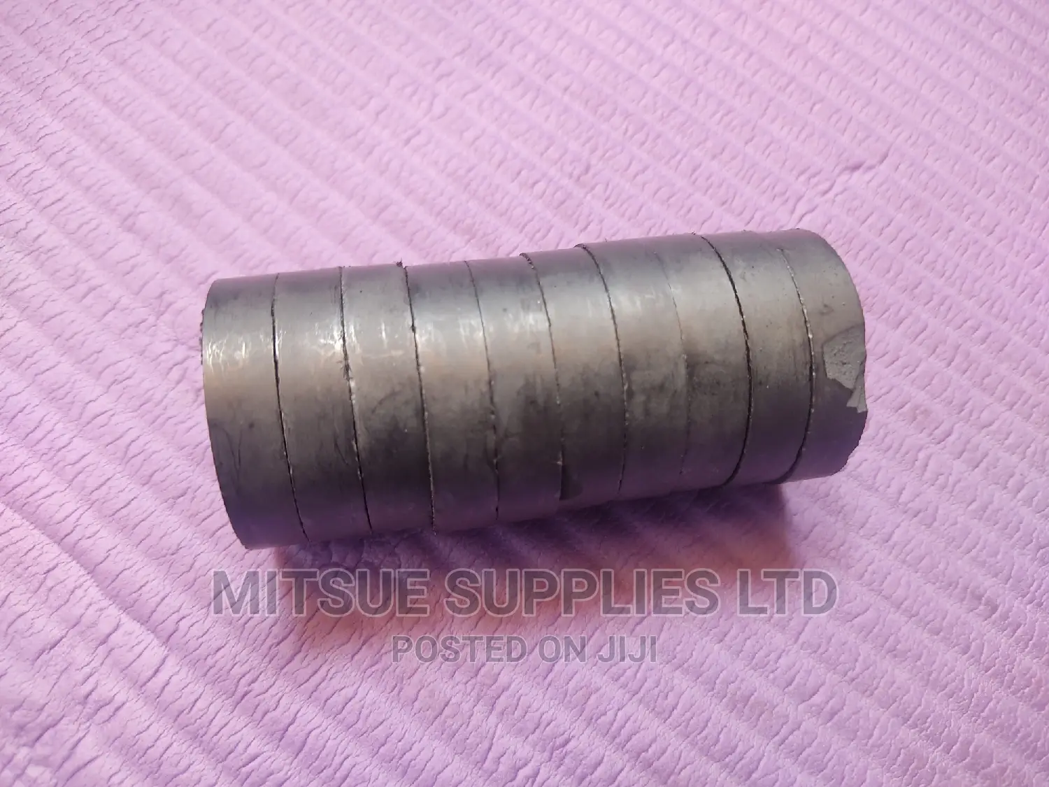 A Set of 10 Ceramic Ring Magnet ( Round) - 3.9cm Diameter