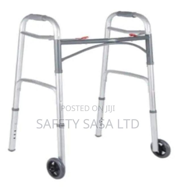Foldable Walking Frame: Foldable Walker for the Elderly