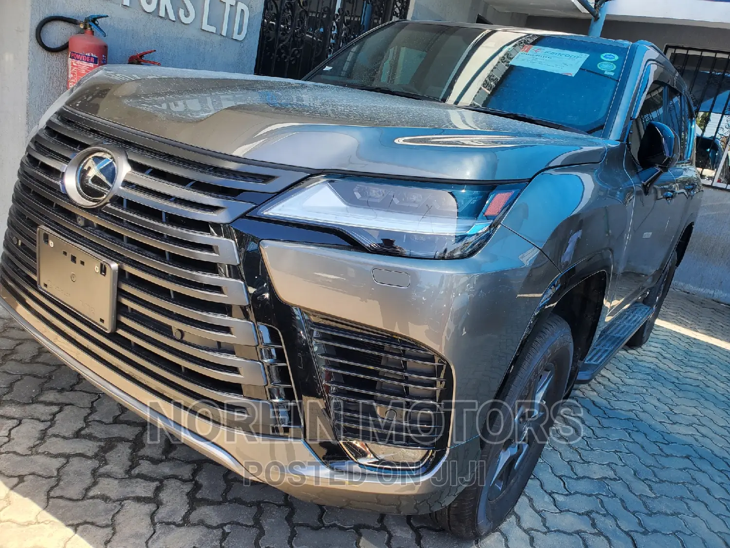 Lexus LX 2023 Gray