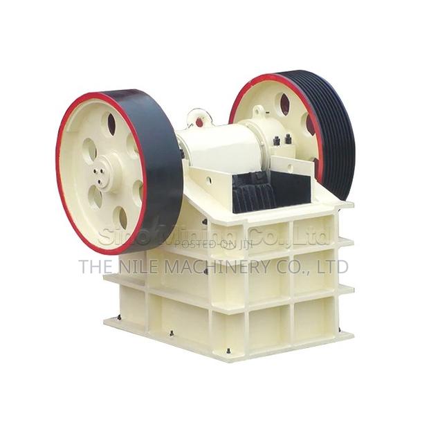 Small and Efficient Jaw Crusher - main view