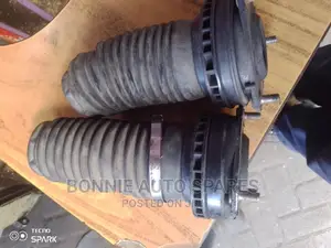 Demio 2005 Shocks Mounting