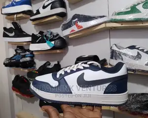 Nike Sneakers