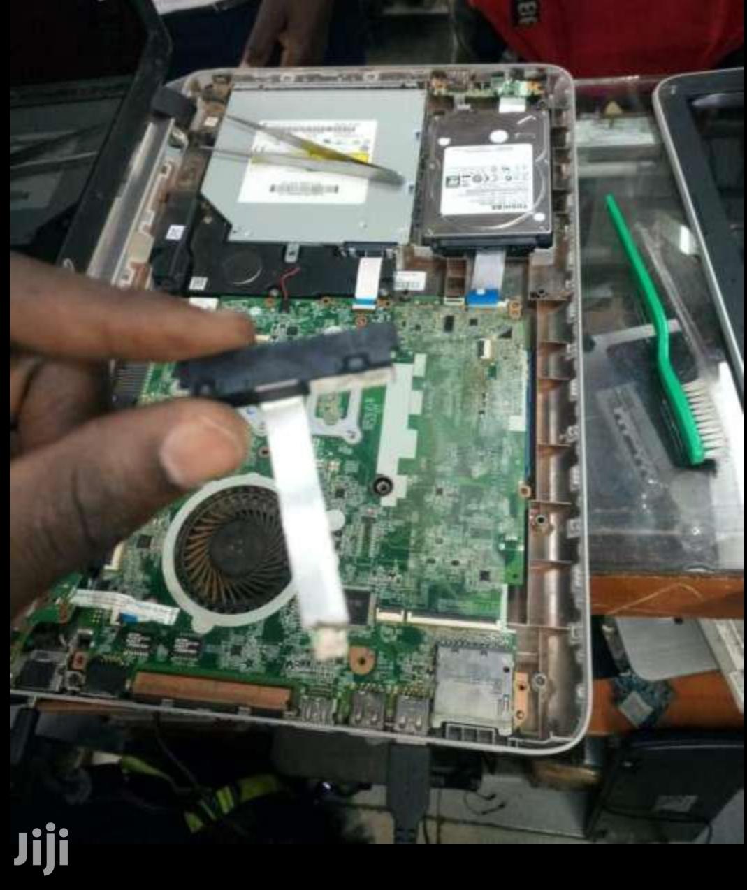 Laptop Motherboard Repir Services Center