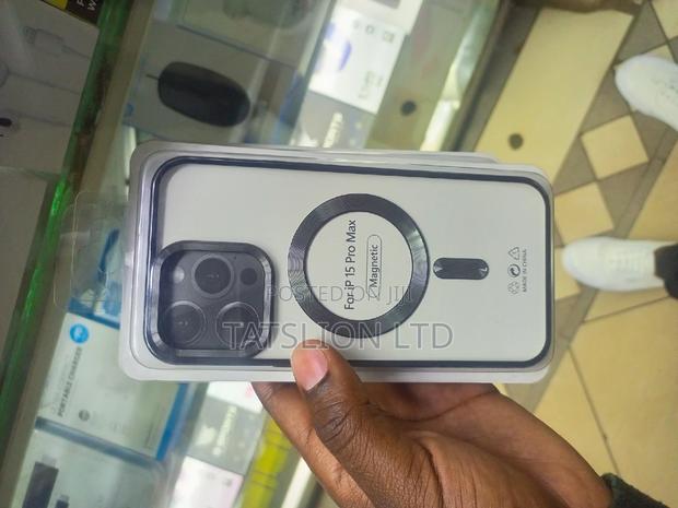 iPhone 15 Pro Magsafe Cases Covers - thumbnail 2