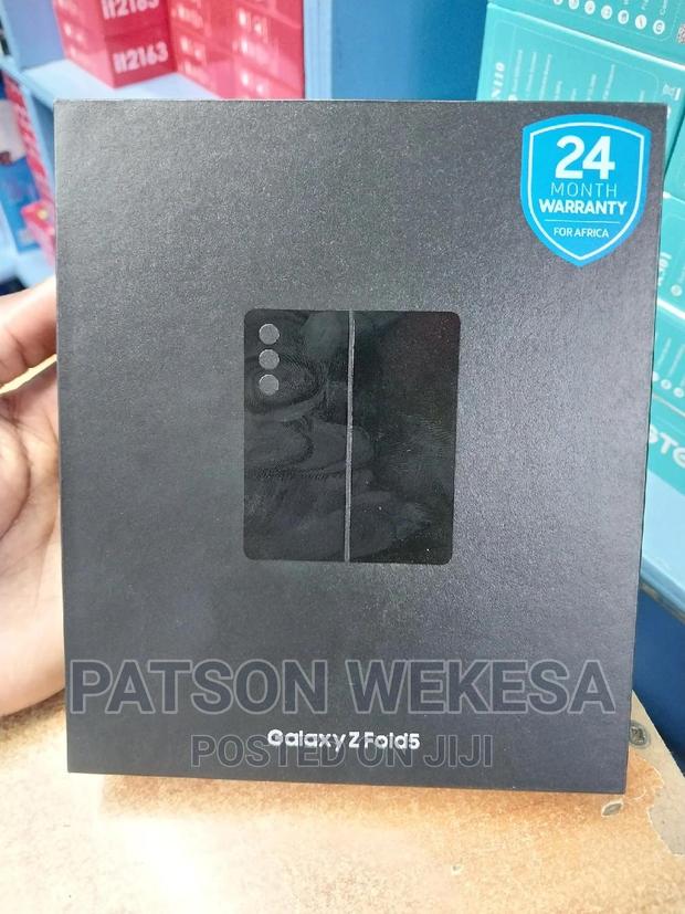 New Samsung Galaxy Z Fold 5 256 GB Black - main view
