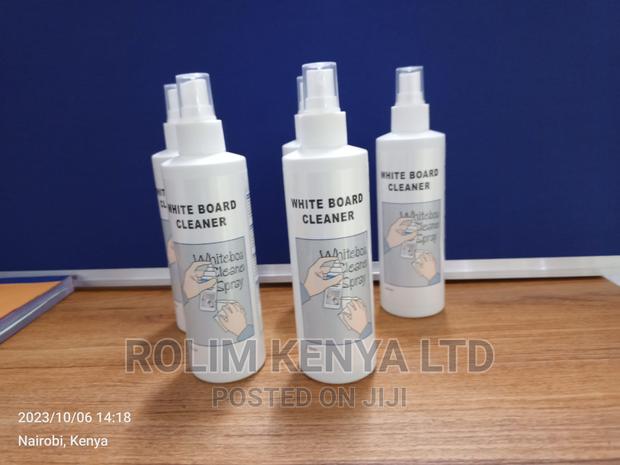 Whiteboard Cleaner 250ml Spray - main view