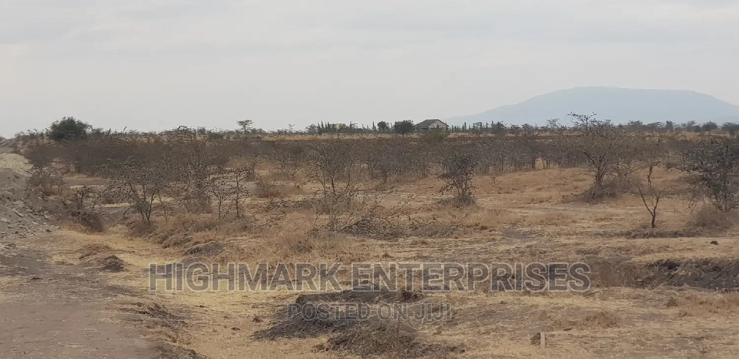 10 Acres for Sale in Koma