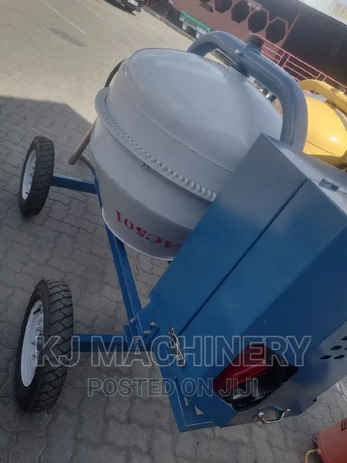 500 Litres Concrete Mixers-12horsepower Diesel Powered.
