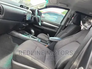 Toyota Hilux 2018 Silver