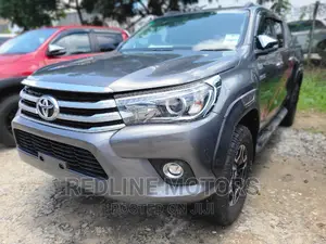 Toyota Hilux 2018 Silver